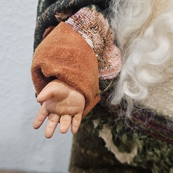 The Royal Elferie Santa - Picture 3 of 11